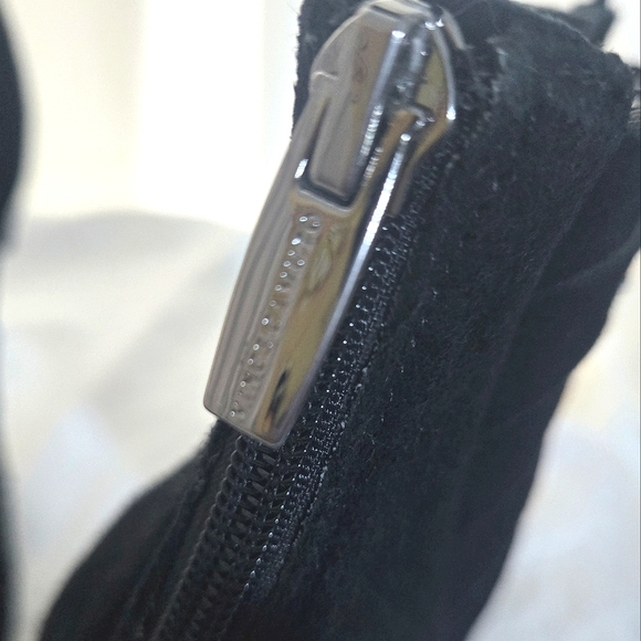 Gorgeous Vince Camuto Gladiator Heels NWOB ❤️ - Picture 5 of 13